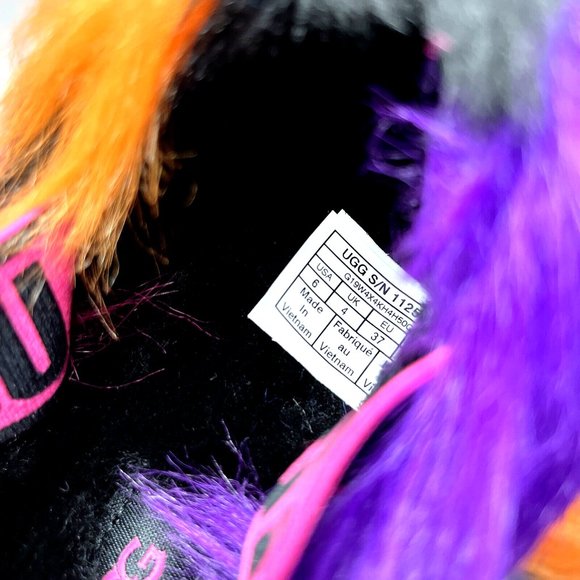 NWOB UGG Fluff Yeah Party Spots Slide Sandals Size 6 Multicolor Sheepskin - Picture 7 of 8